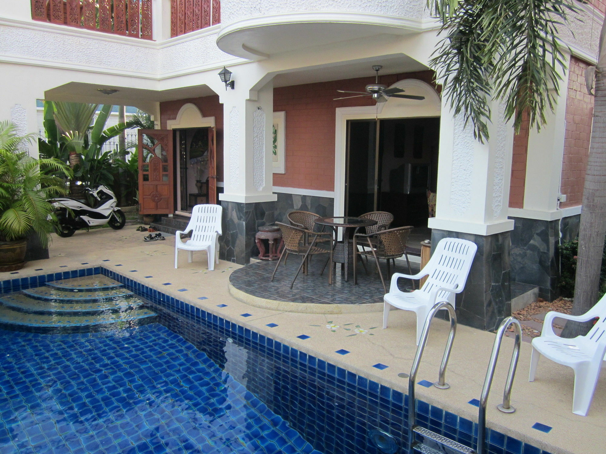 Villa Baan Kanittha - 5 Bedrooms Pool *