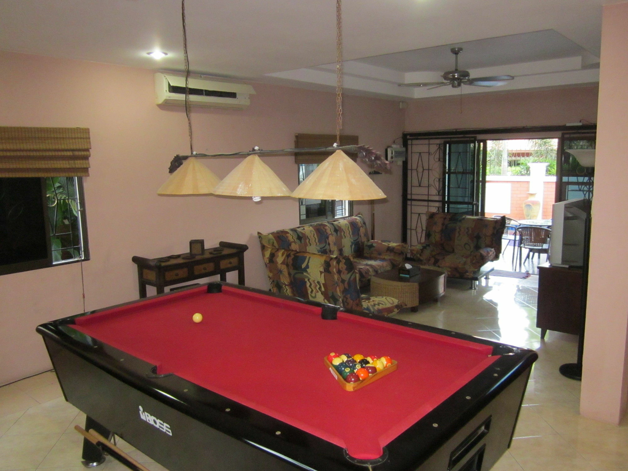 Baan Kanittha - 5 Bedrooms Pool Villa