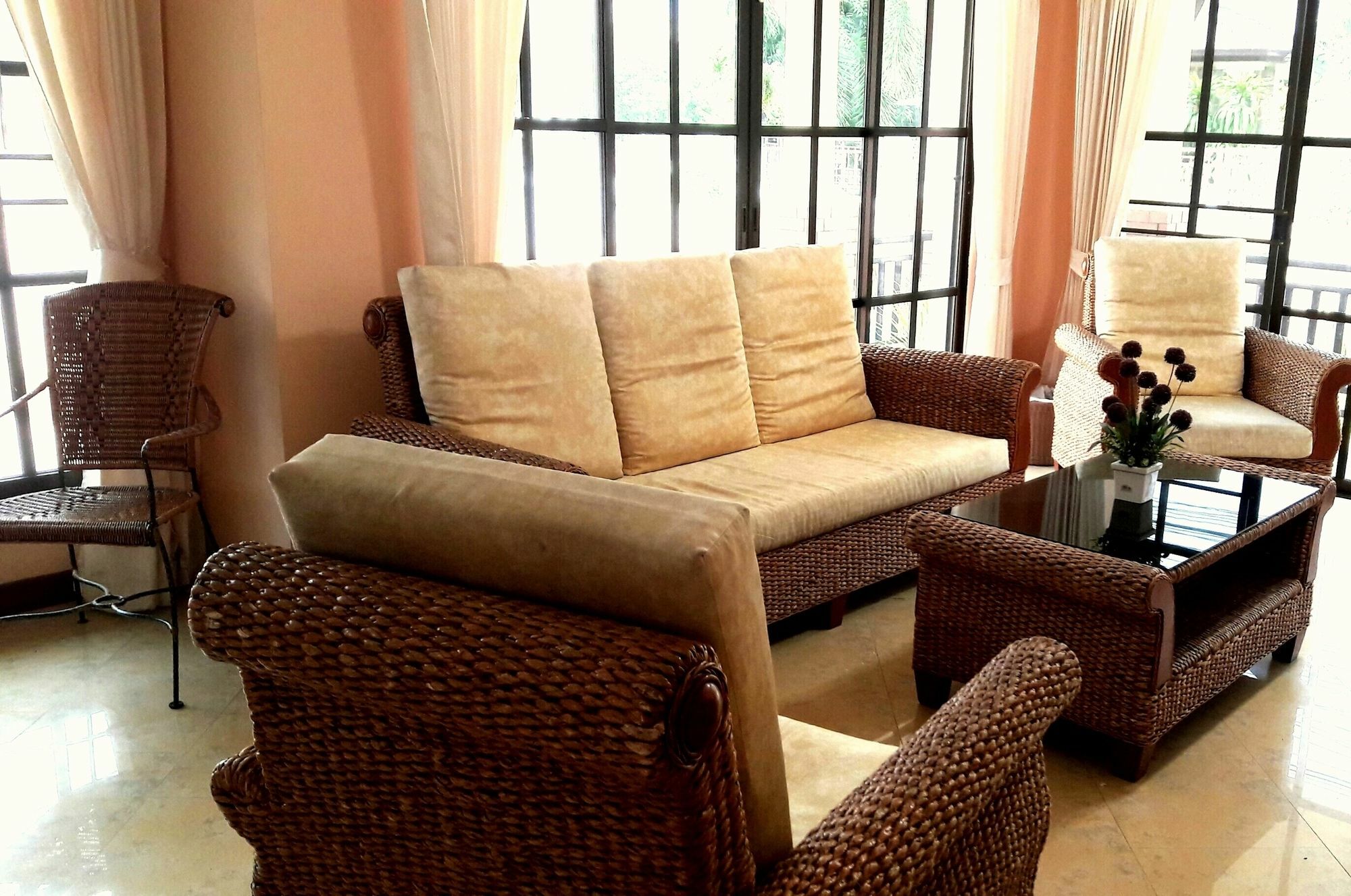 Apartment 4 Bedroom House & Private Pool *