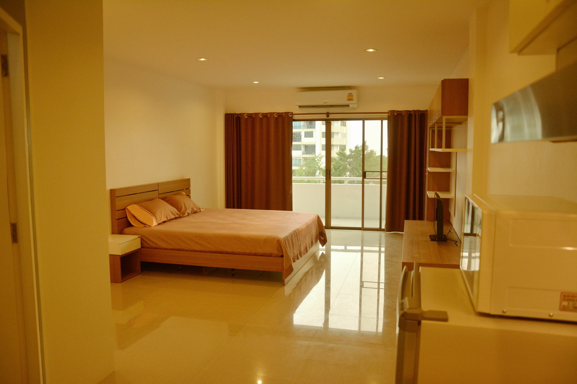 Jomtien Hill Pratamnak Apartment Pattaya