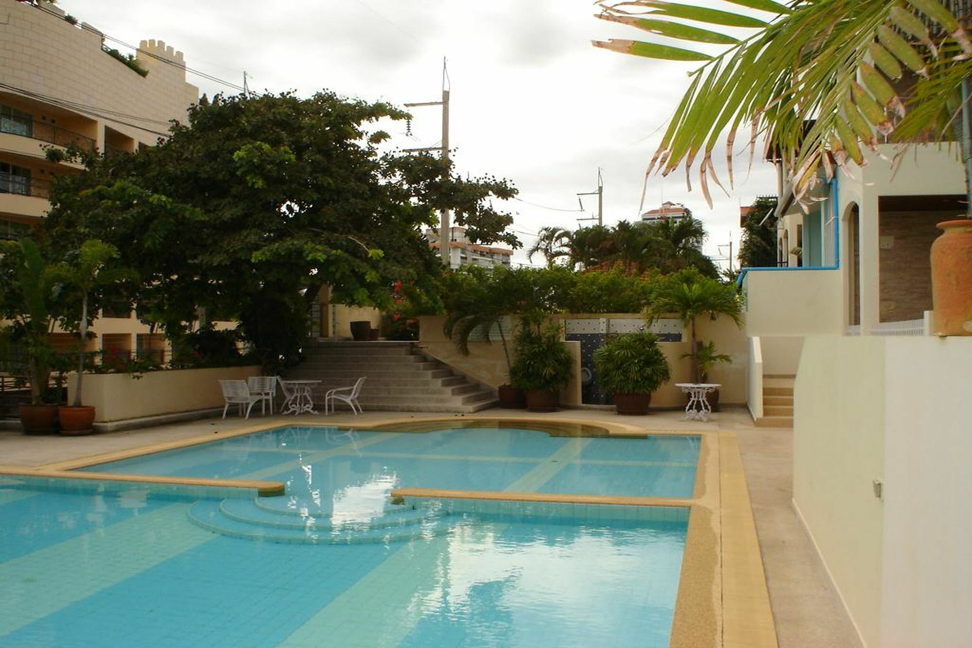 Amstellux Hotel 3*