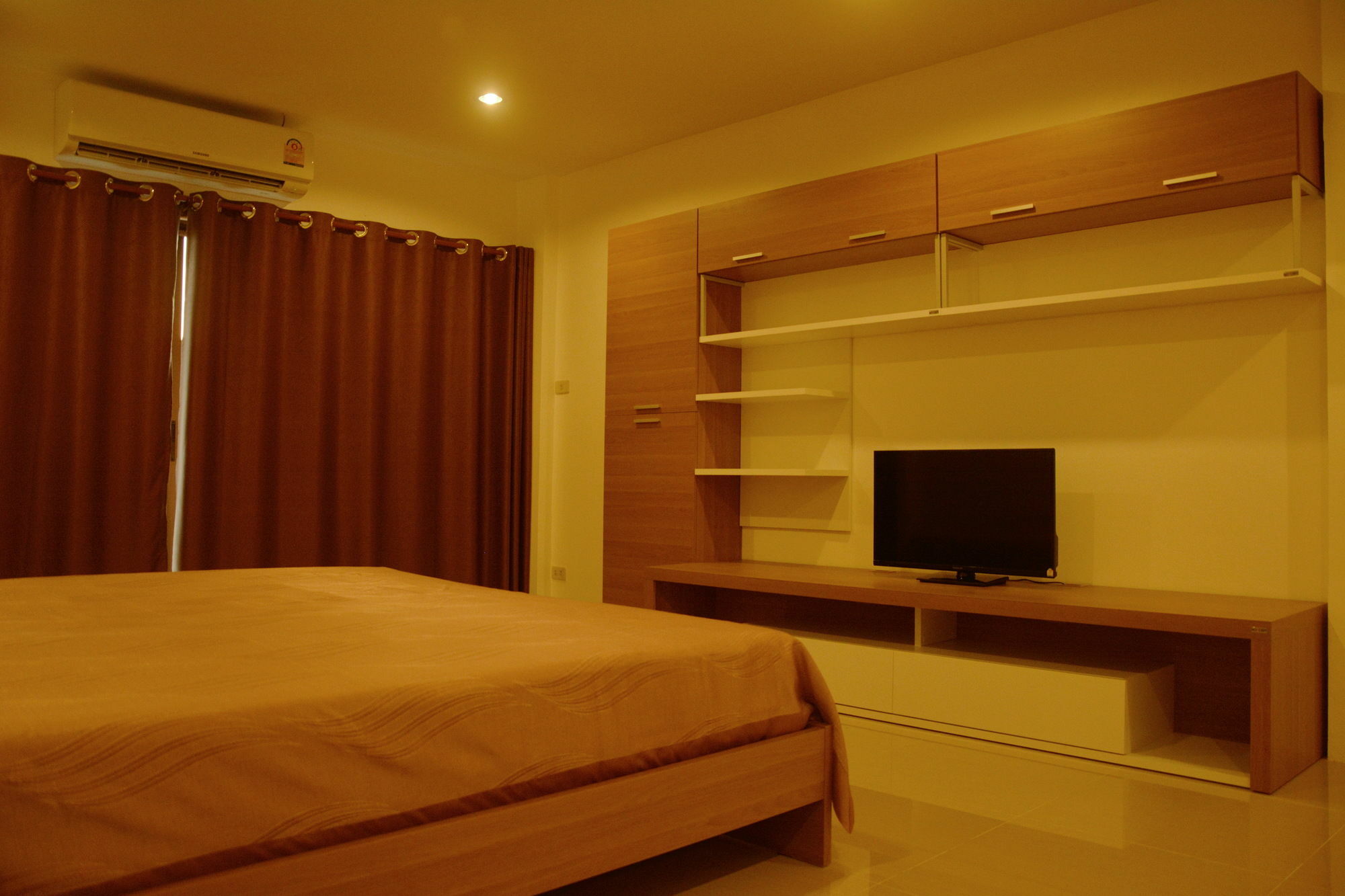 Jomtien Hill Pratamnak *