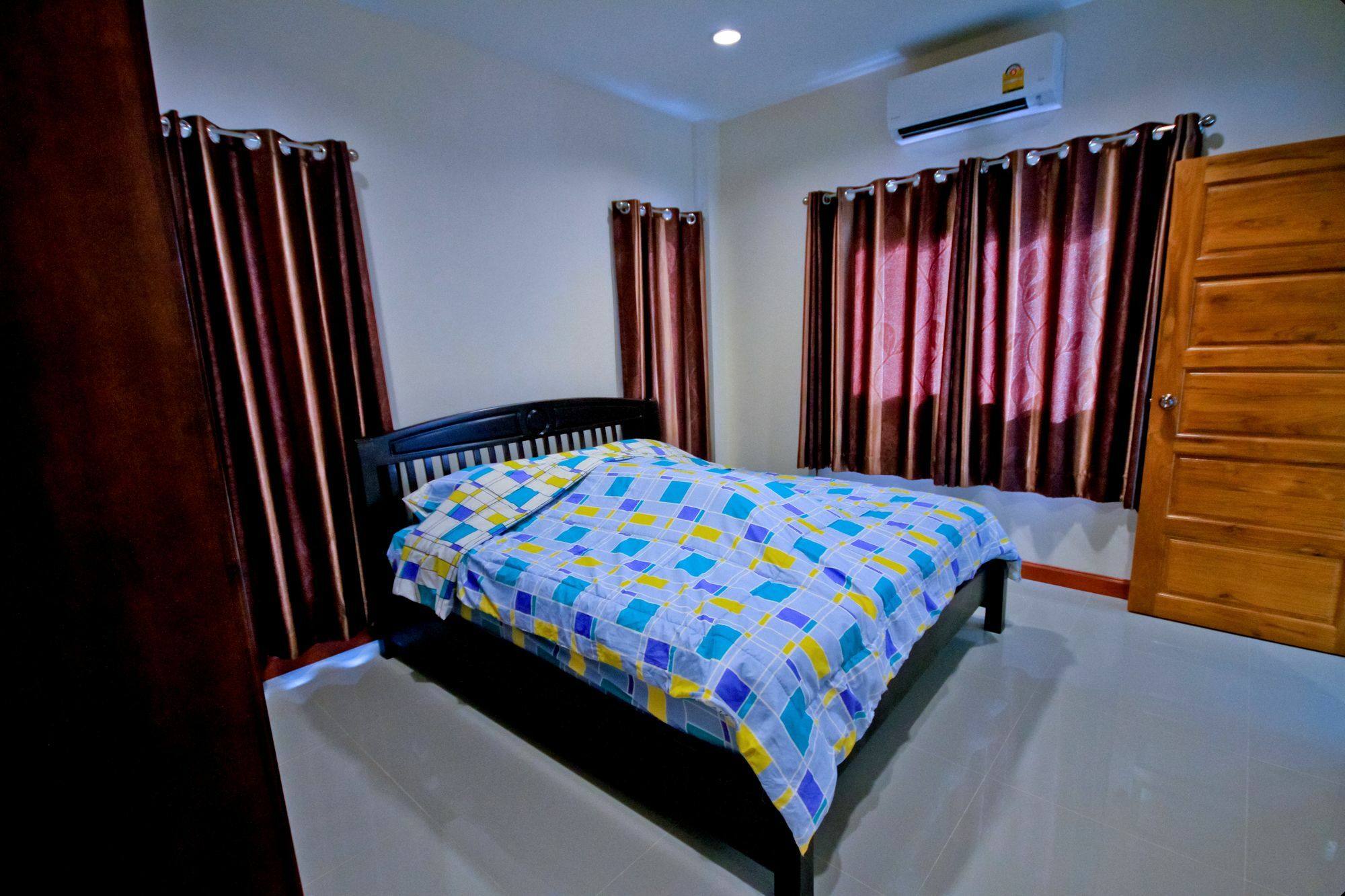 Luxury Pool 3br 6-8 Persons (adults Only) Villa Pattaya