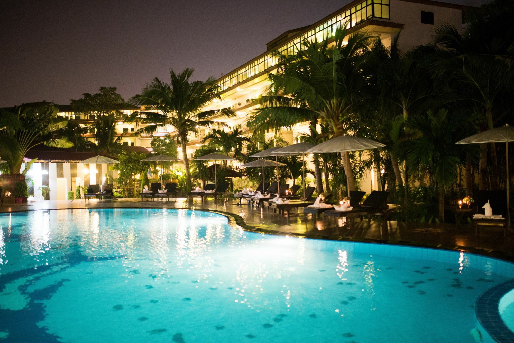 Resort Marble Garden View