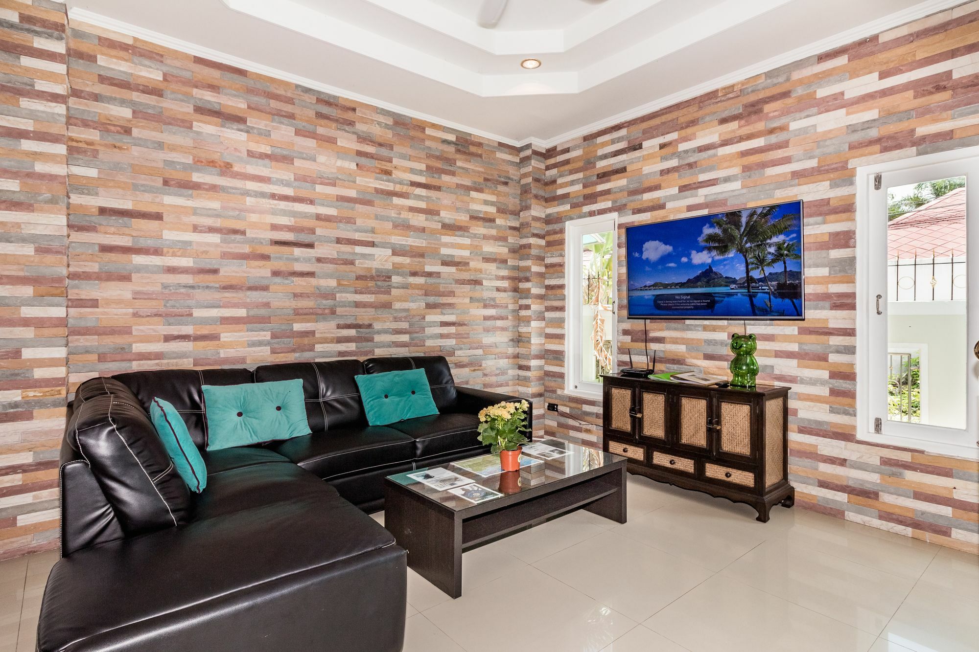 Baan Kanittha - Tewaree 4 Bedrooms Pool Villa