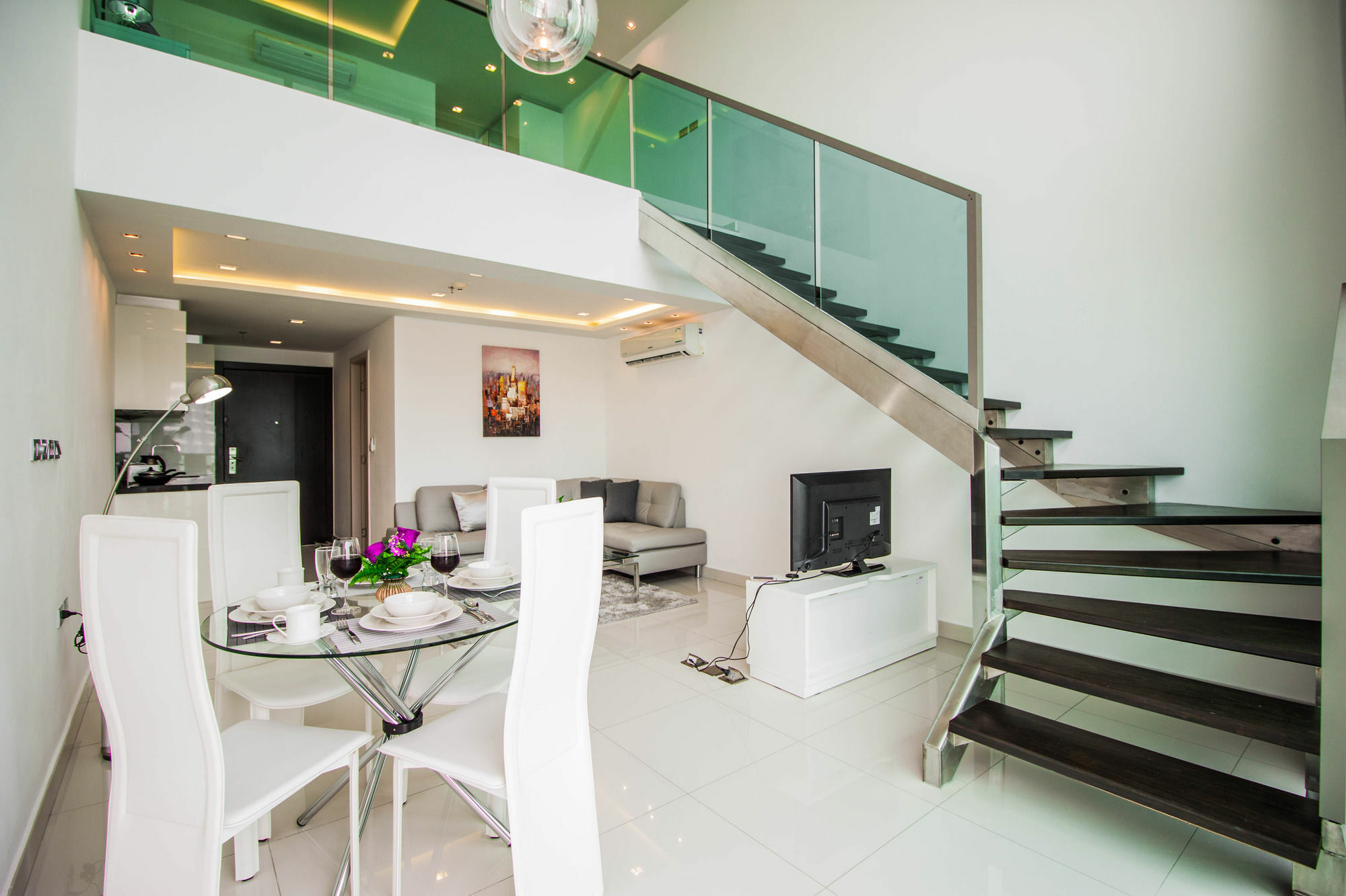 Wongamat Tower 1 Bedroom Apartment *