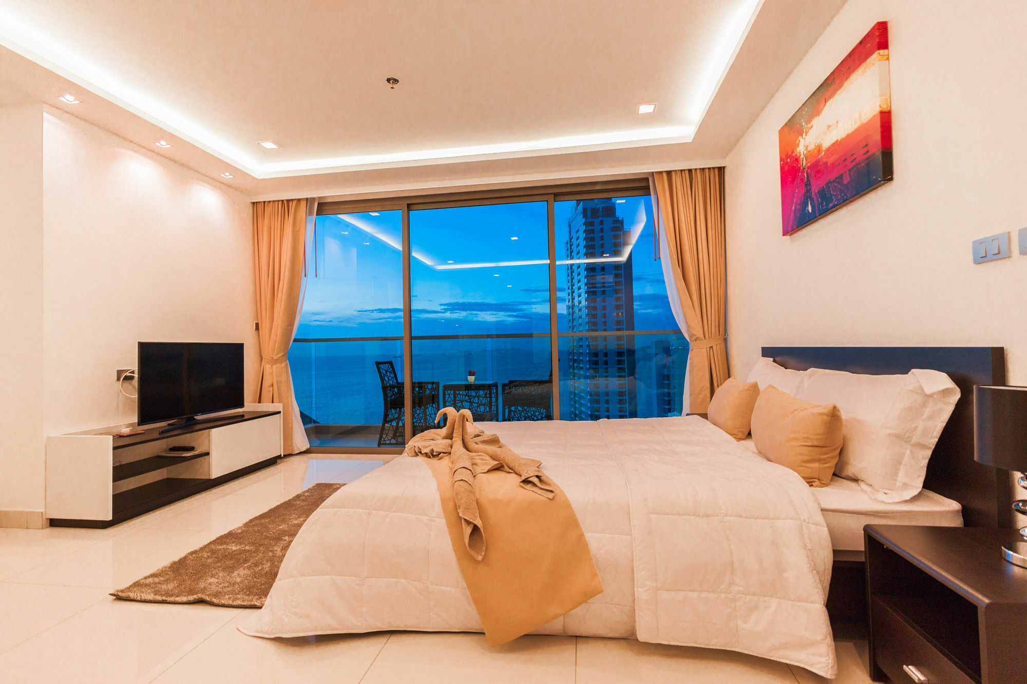Apartment Wongamat Tower 1 Bedroom *