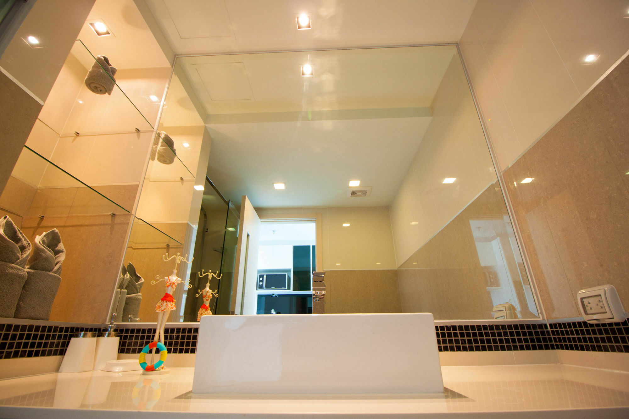 Wongamat Tower 1 Bedroom Apartment Pattaya