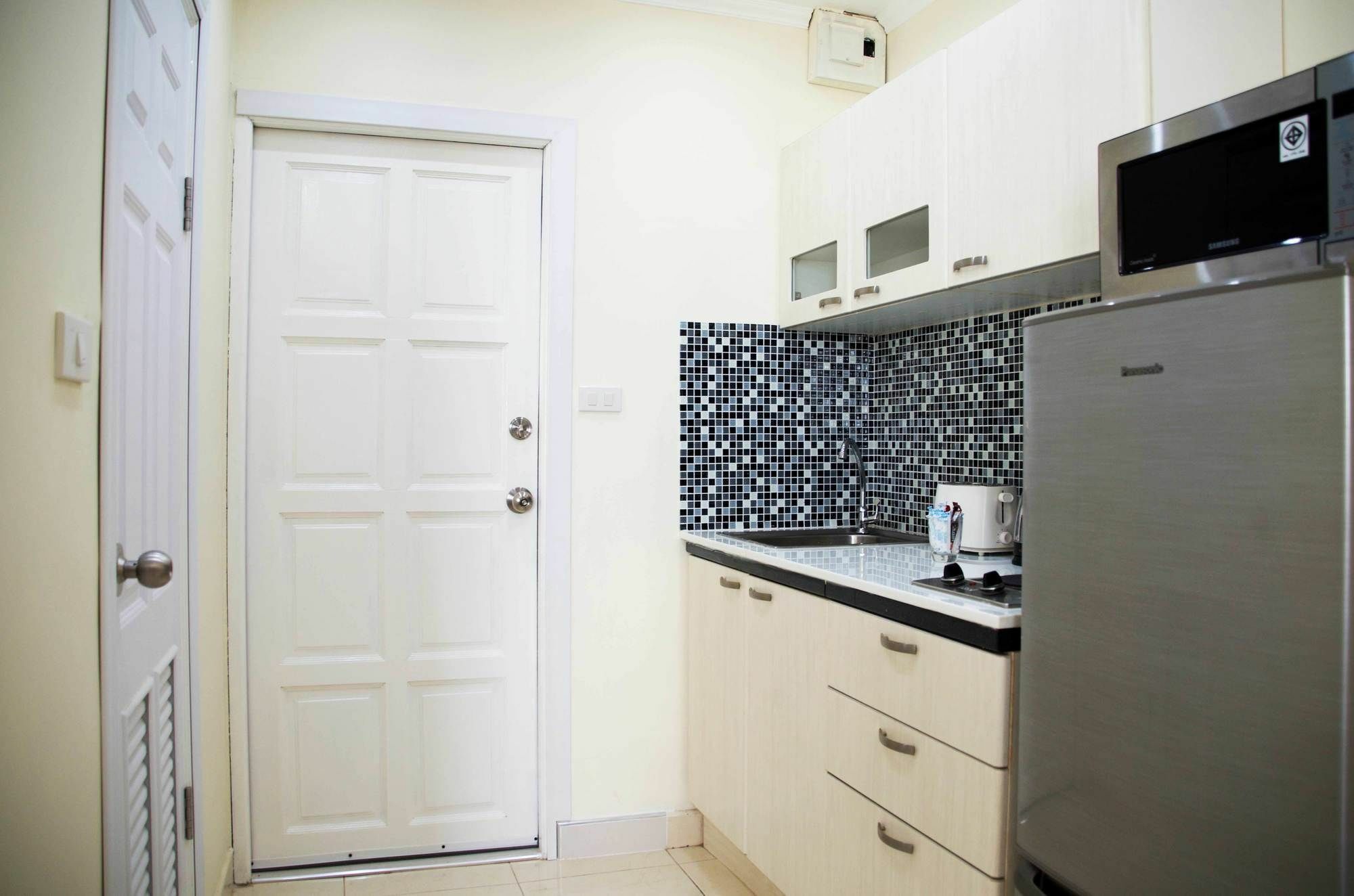 Apartment Thepthip Artdeco Studio *