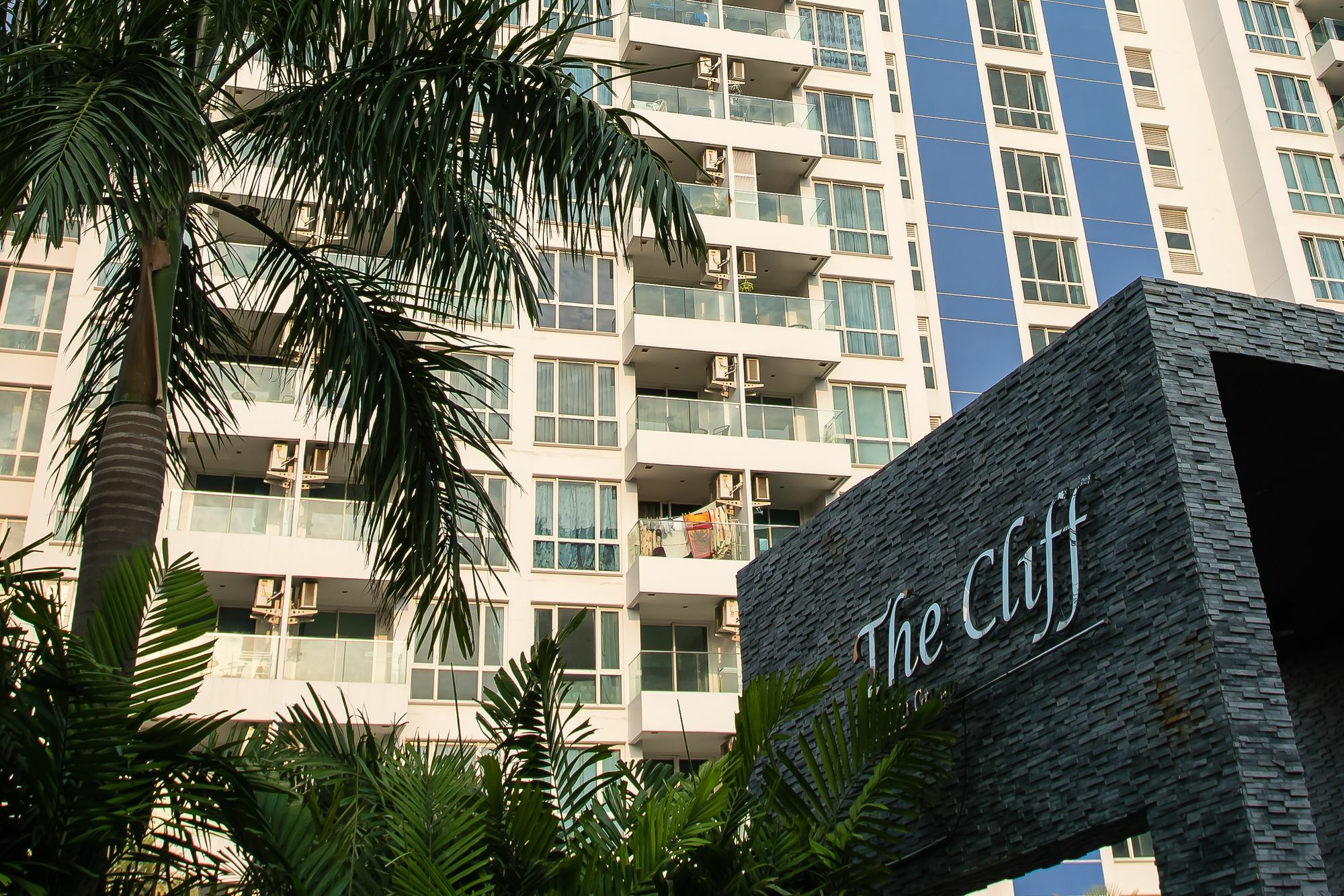 The Cliff Apartment Pattaya