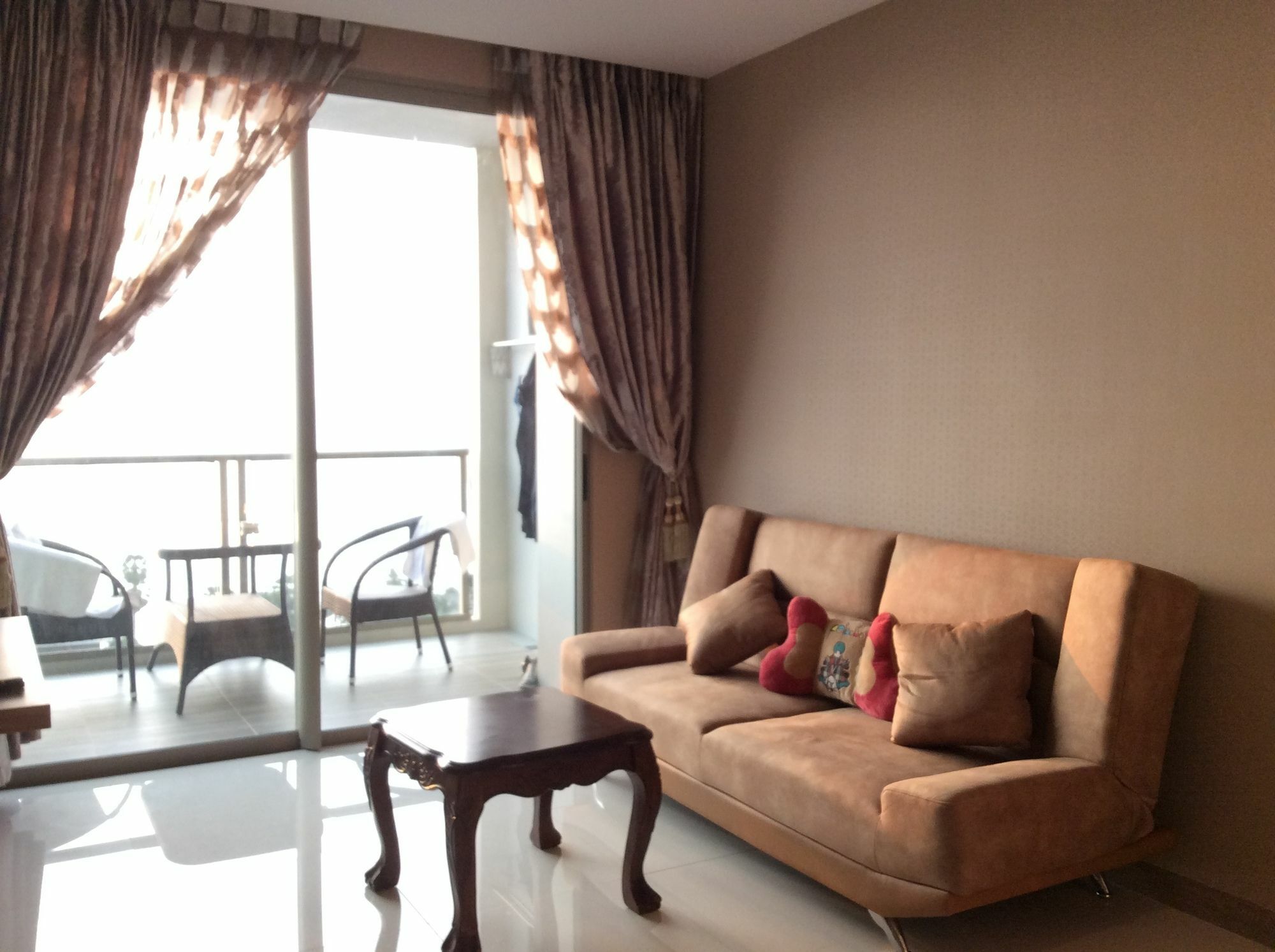 Apartment The Riviera Wongamat Hong *