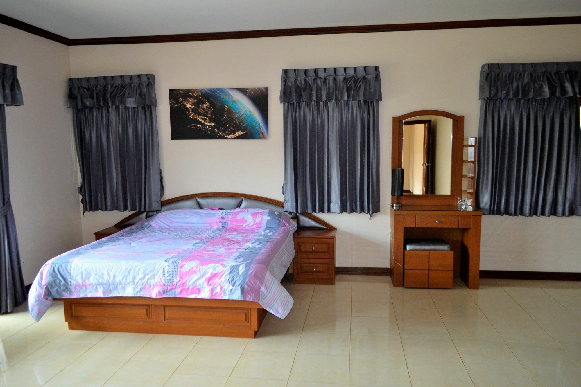 Cesar House Hotel