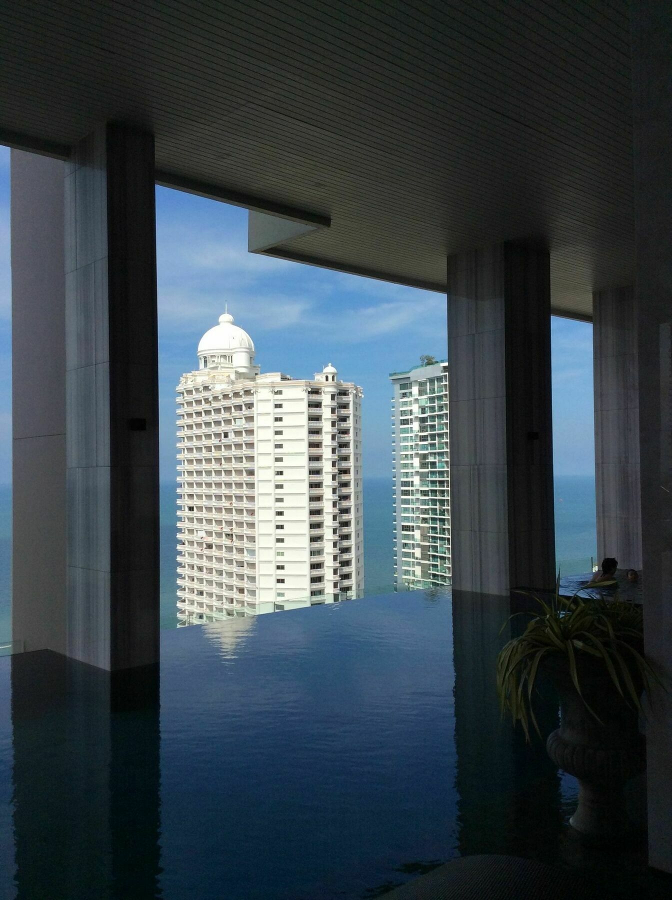 Apartment The Riviera Wongamat Hong *