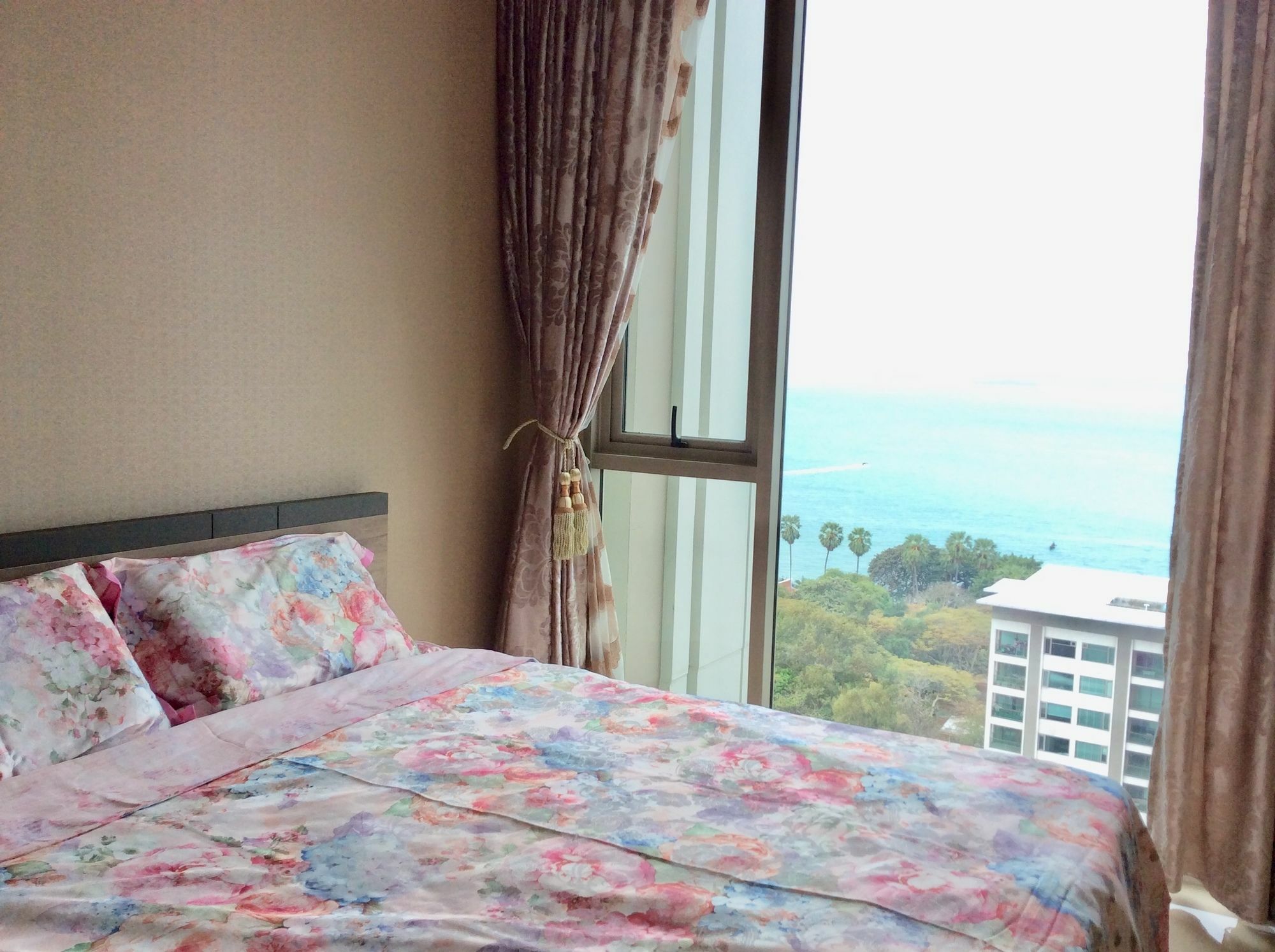 The Riviera Wongamat Hong