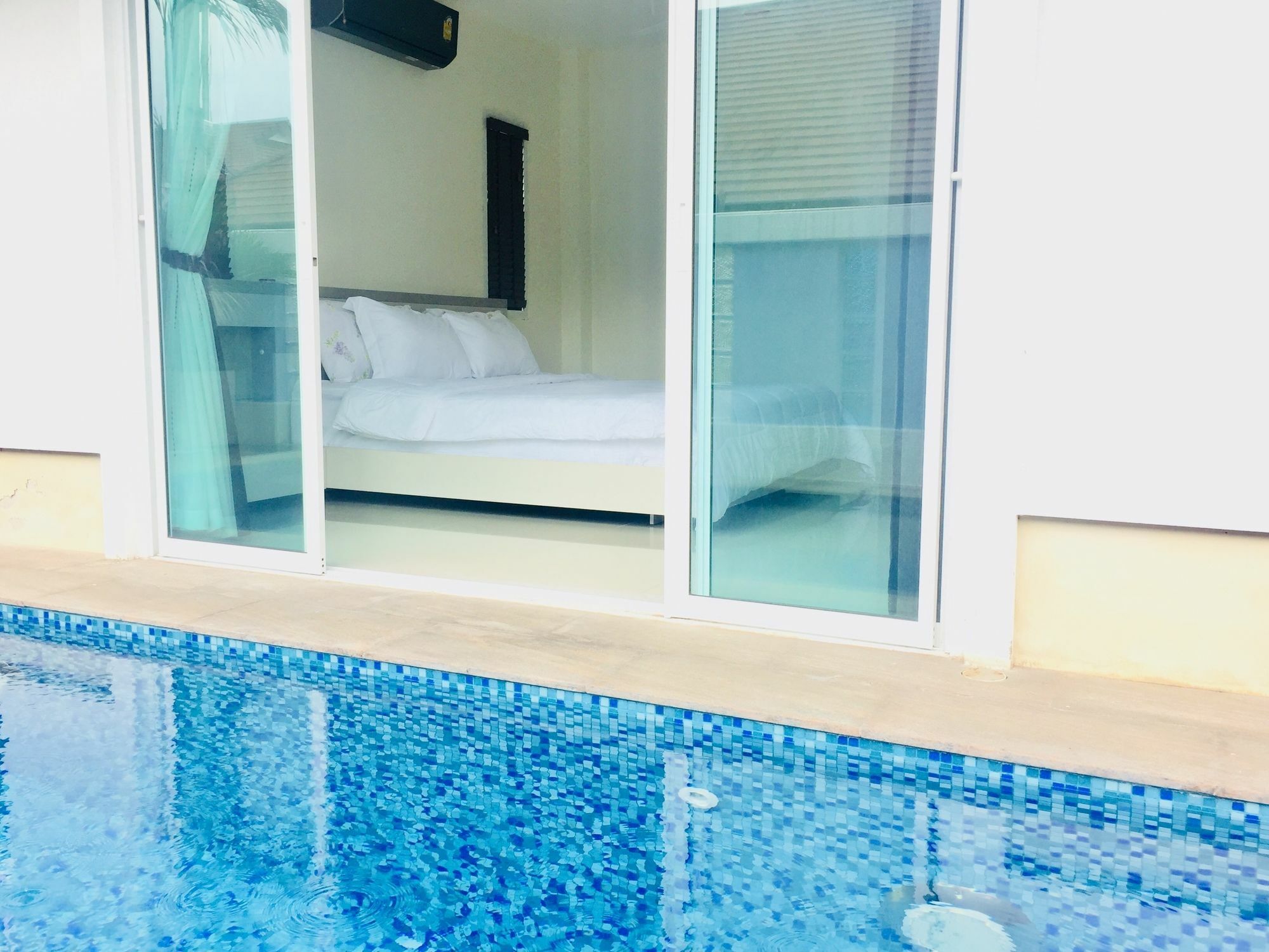 M Tropical - East Villa *