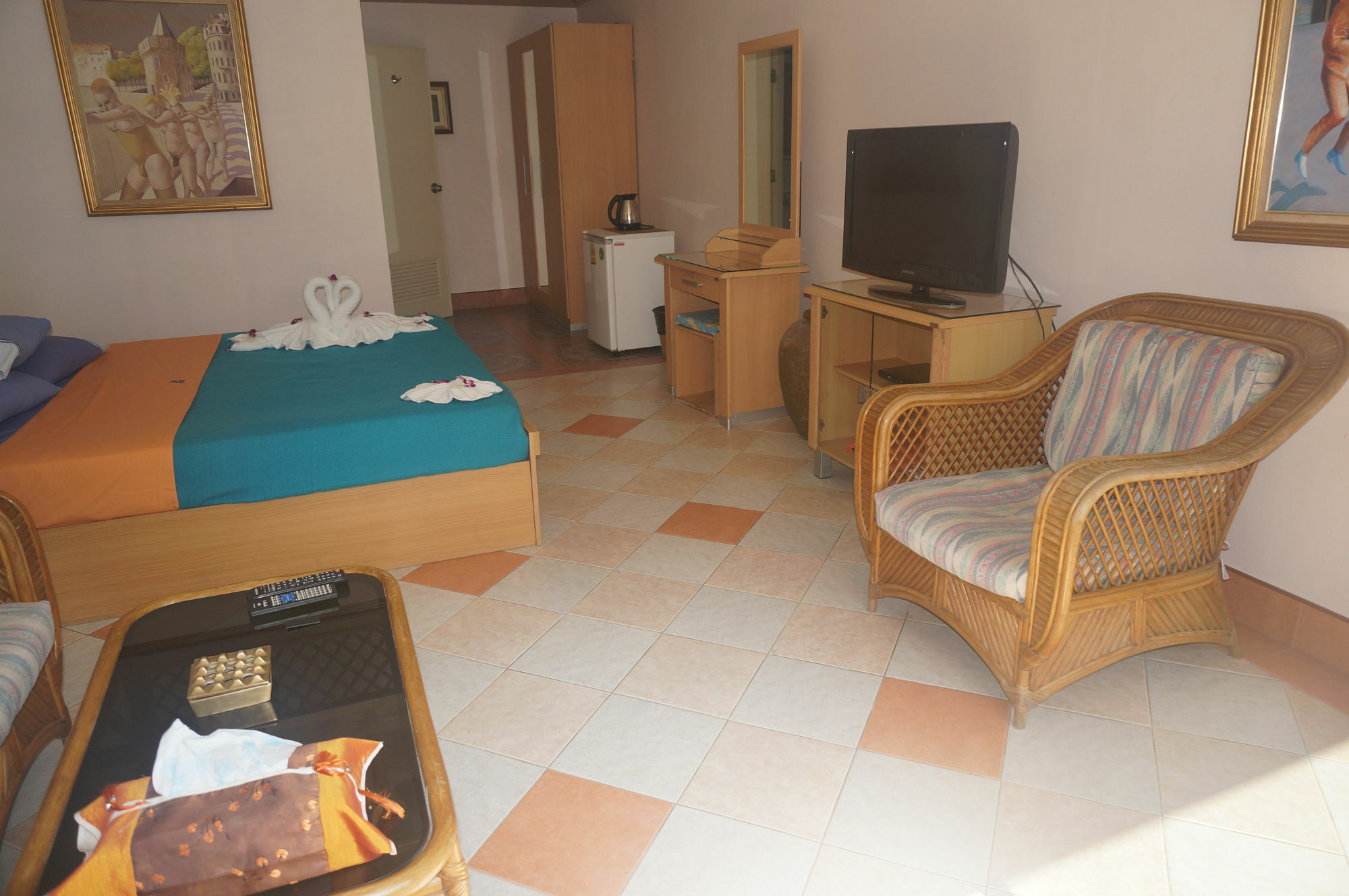 Hotel Oranje 3*