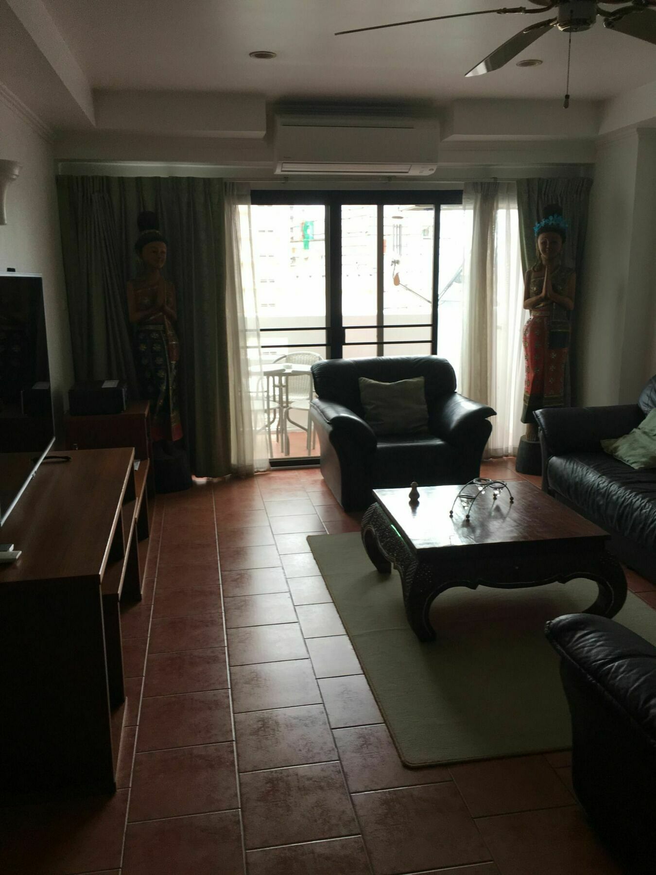 Yensabai Condotel - 702 By Axiom Hotel Pattaya