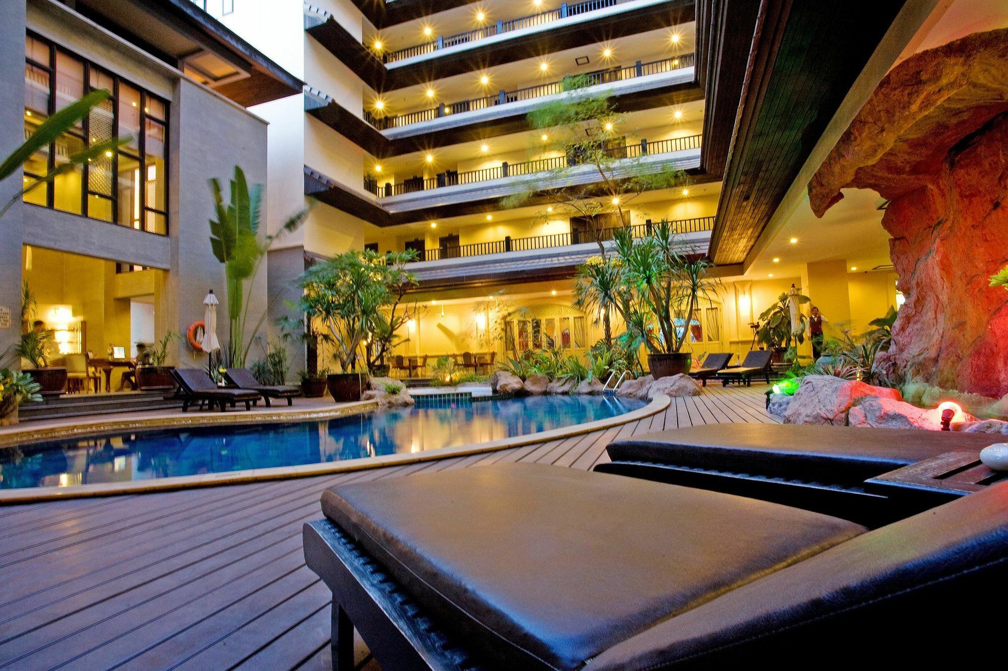 Nirvana Place * Pattaya