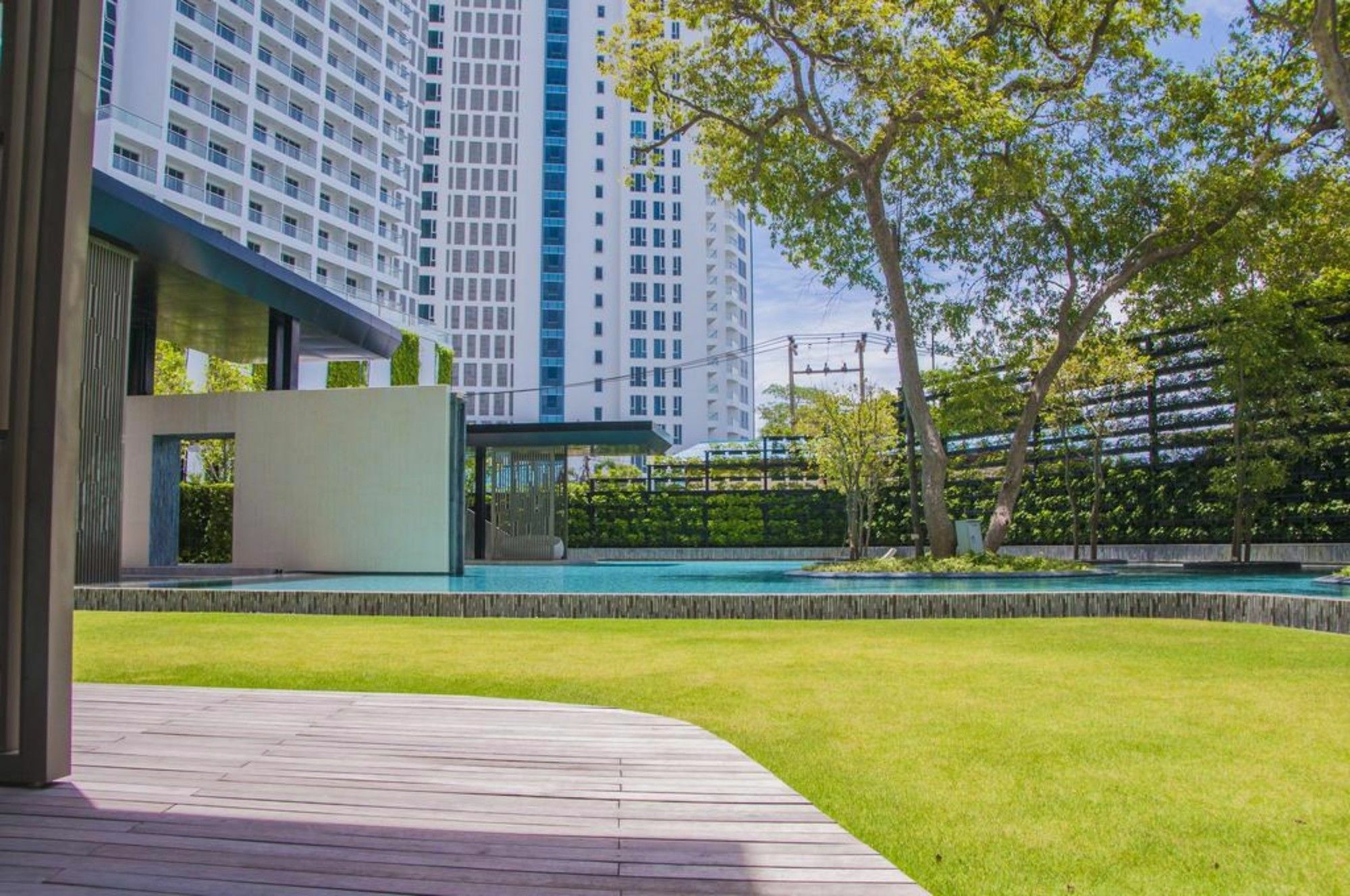 Apartment Baan Plai Haad Beachfront