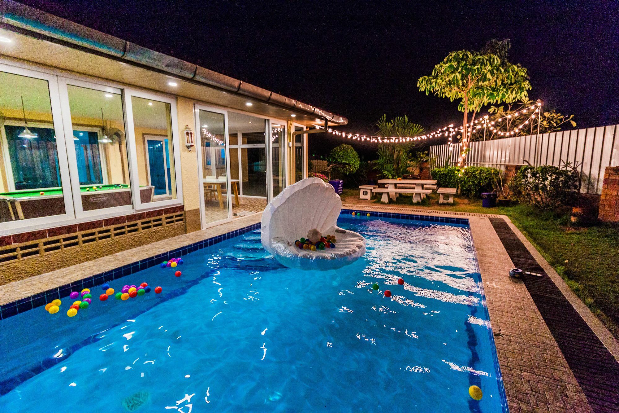 Fairys House Pool
