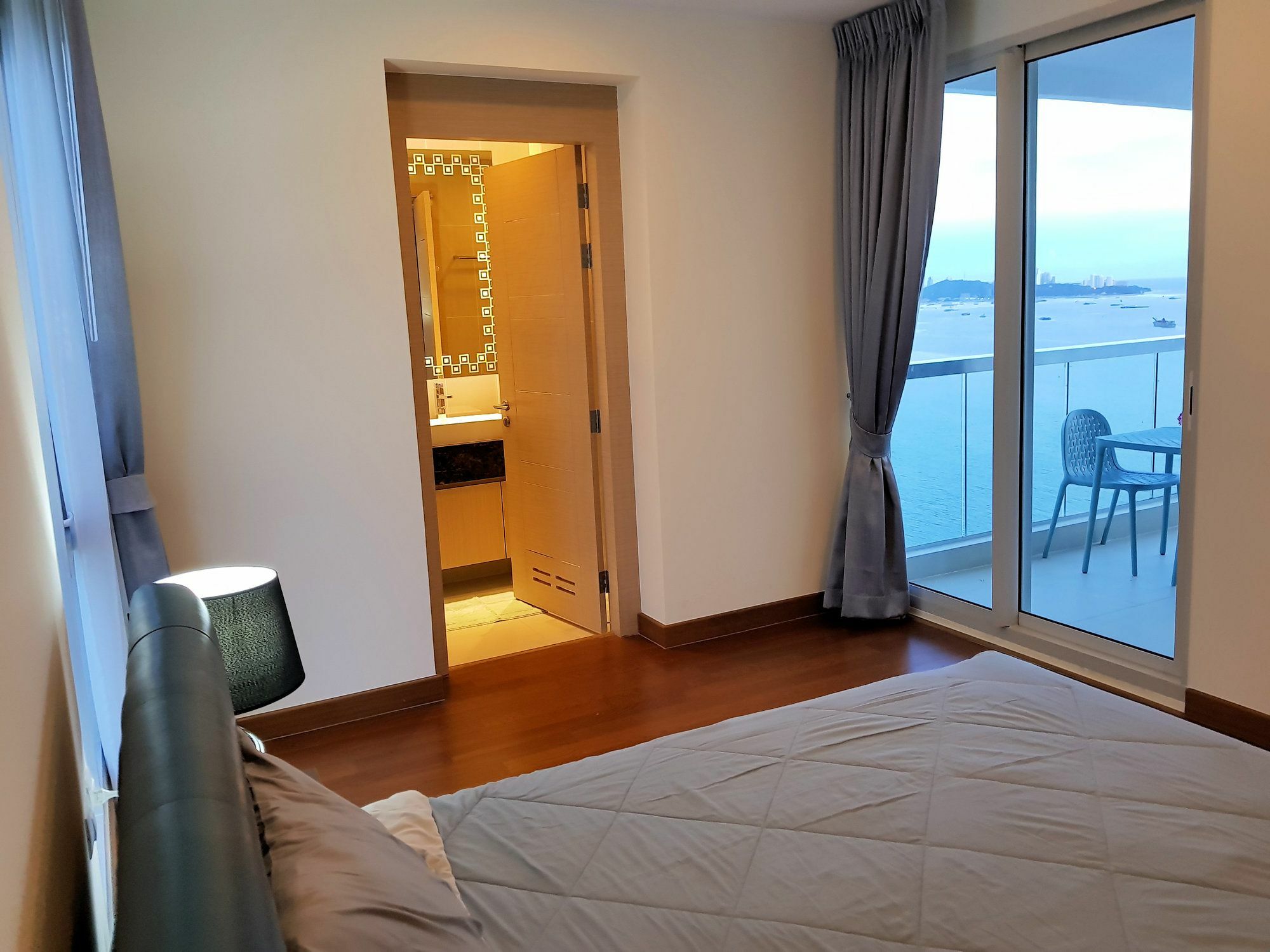 The Palm 2br By 3* Pattaya