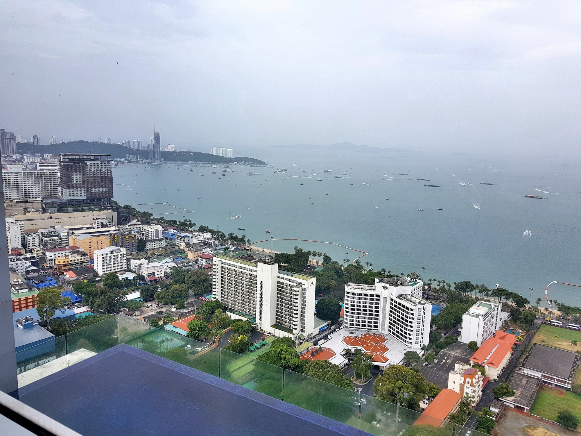 2br Centric Sea 843 By 3*
