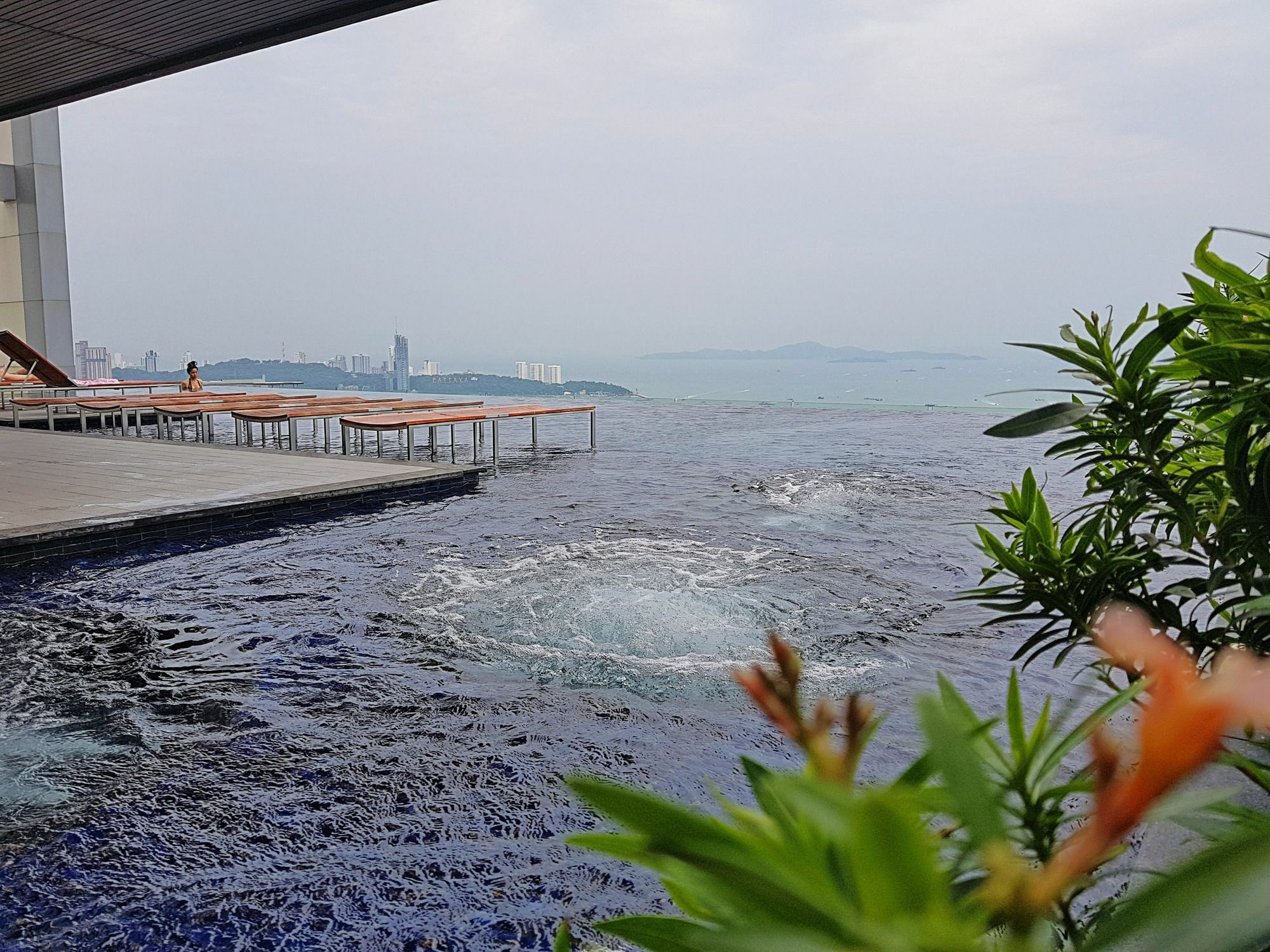 2br Centric Sea 843 By 3* Pattaya