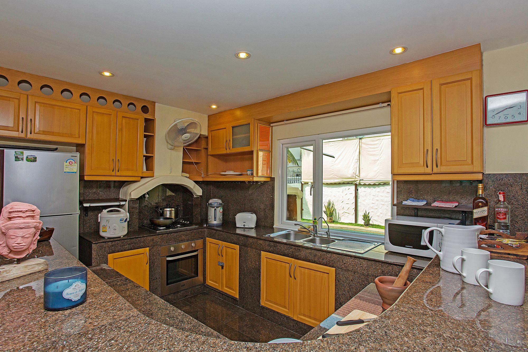 Nai Mueang Far With - 4 Bedroom Villa *