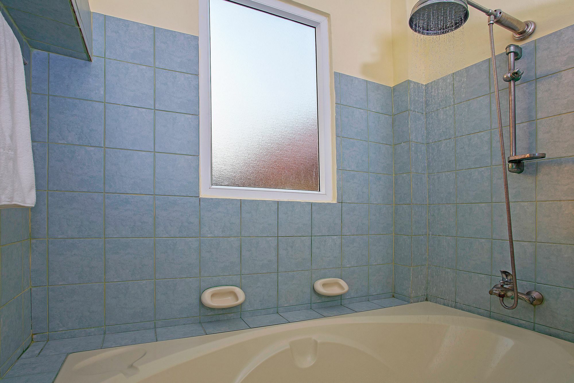 Nai Mueang Far With - 4 Bedroom Villa