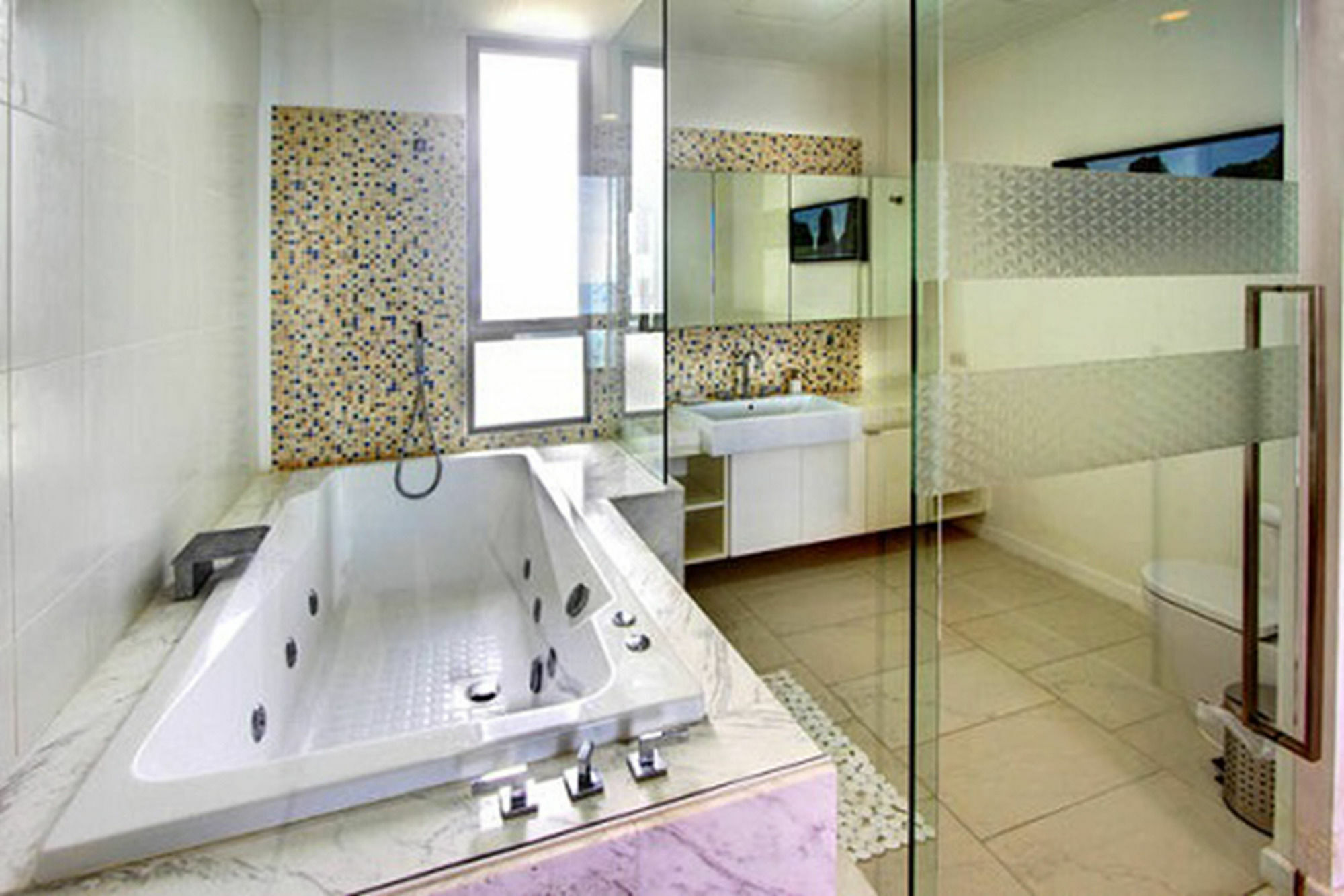 Apartment Northpoint Luxury By Grandisvillas