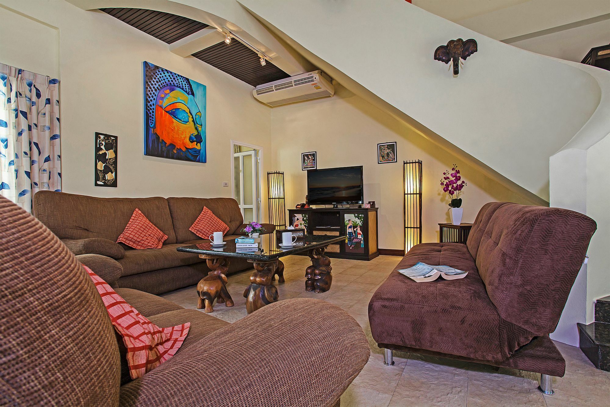 Nai Mueang Far With - 4 Bedroom *