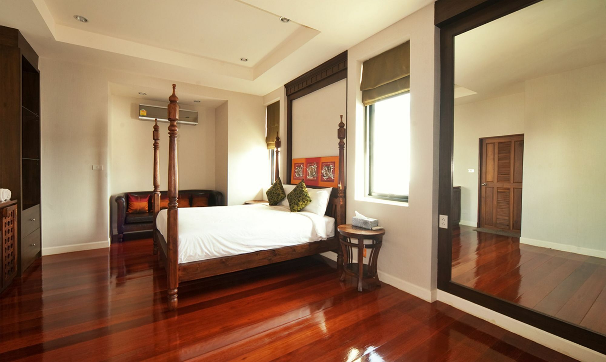 Natcha Pool Villa