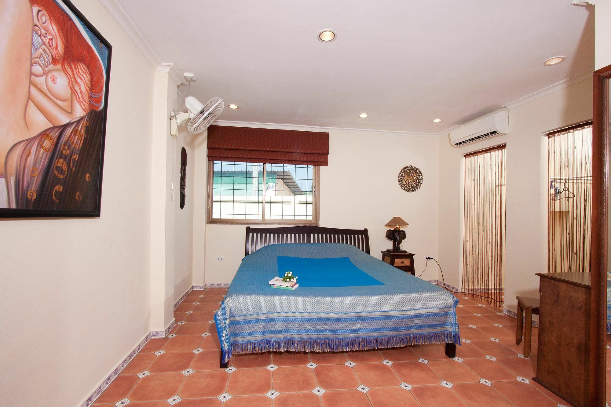 Villa Nai Mueang Klang Pattaya