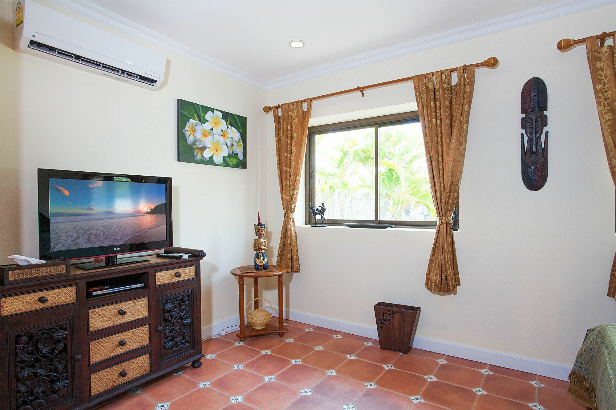 Nai Mueang Klang Villa