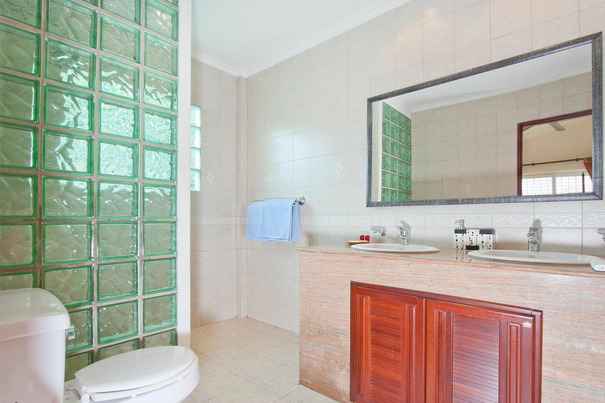 Nai Mueang Noi Villa *
