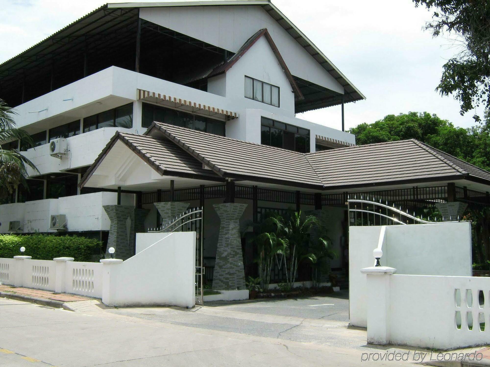 Royal Orchid Hotel