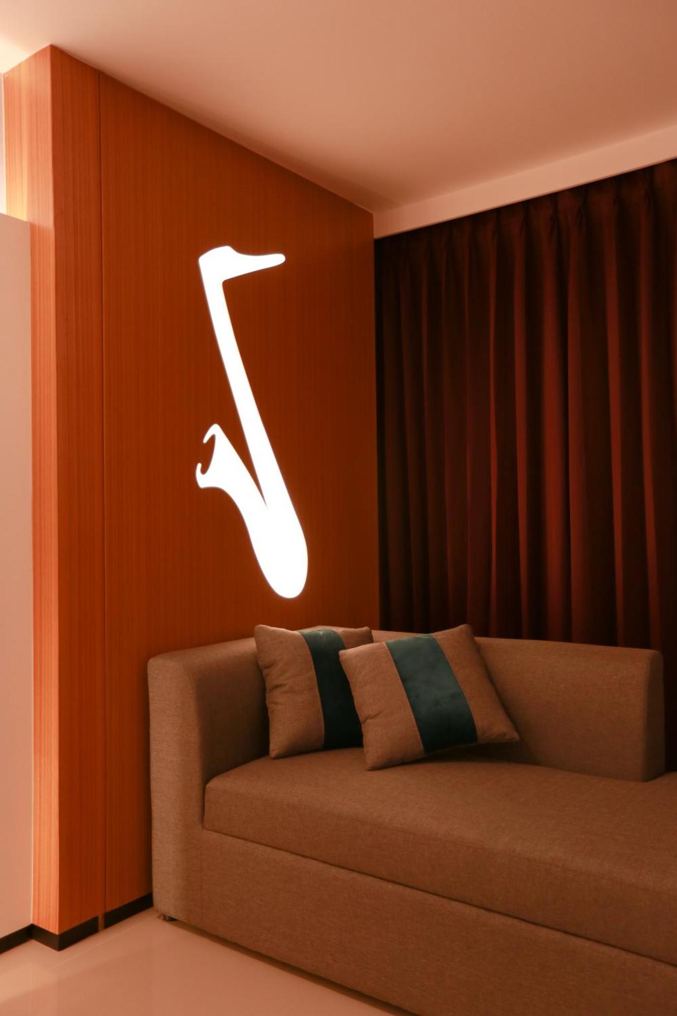 The Whisper Hotel 3*