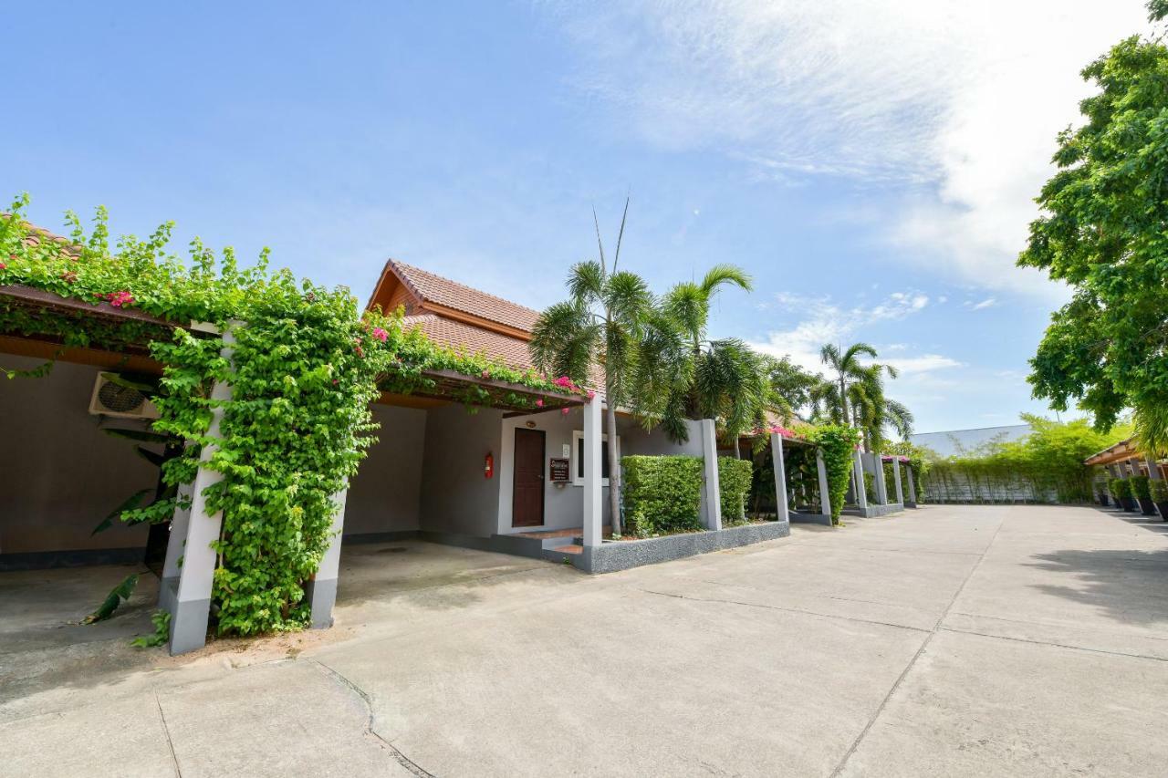 Hotel Oyo 245 Sweet Sense Jomtien Resort