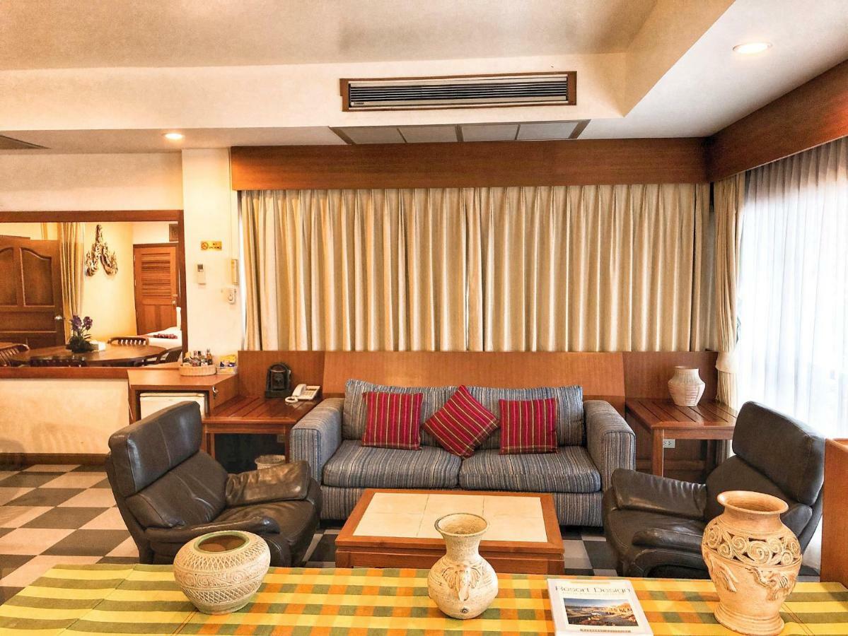 Resort Birds And Bees 3*