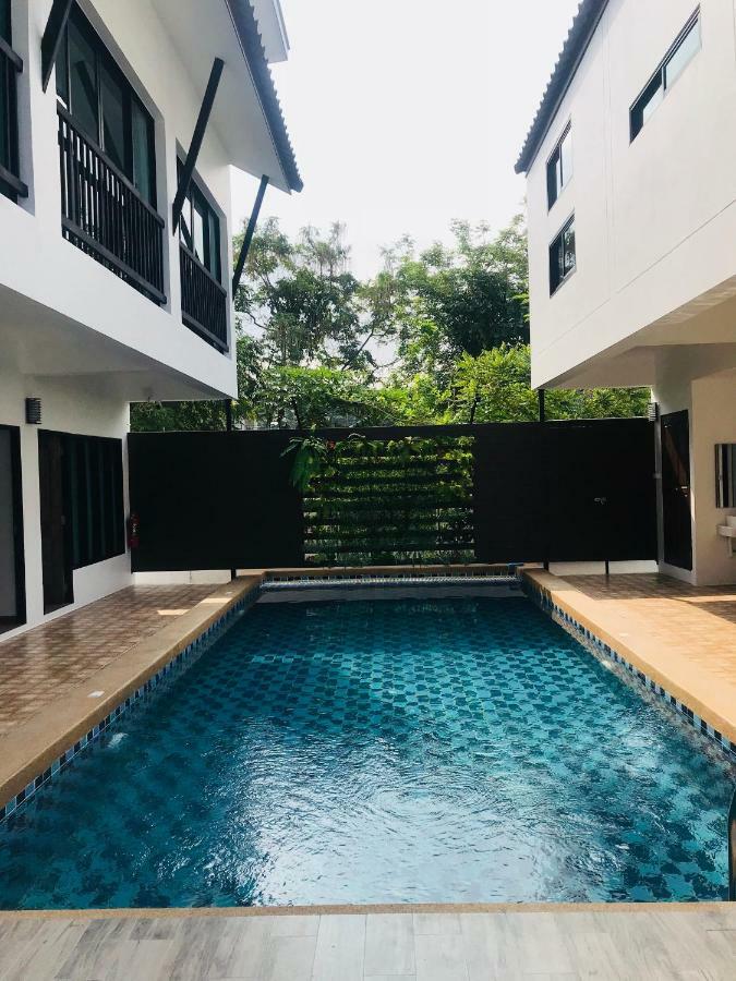 Villa Warm White