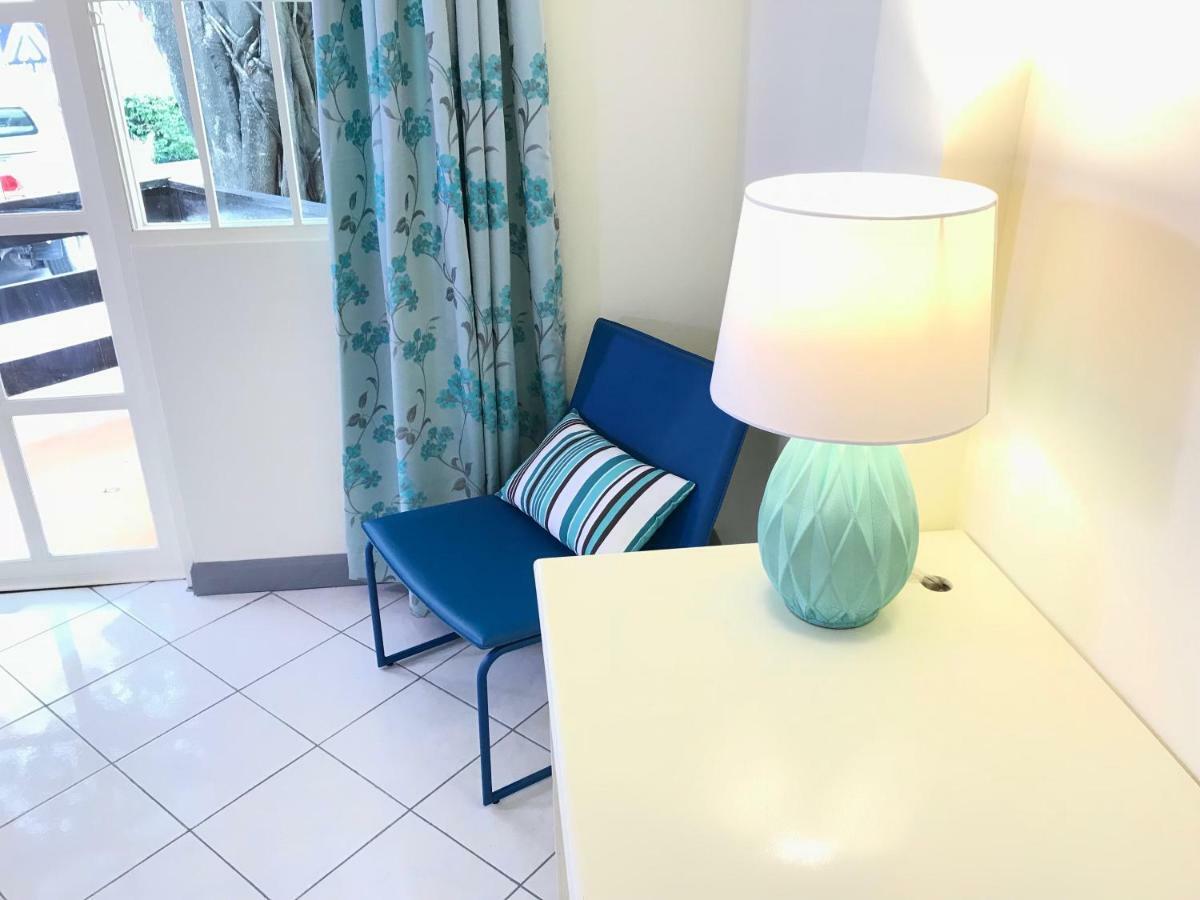 Hotel At Nine