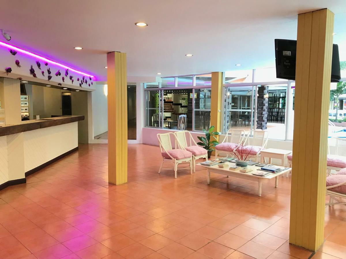 Hotel At Nine 2*