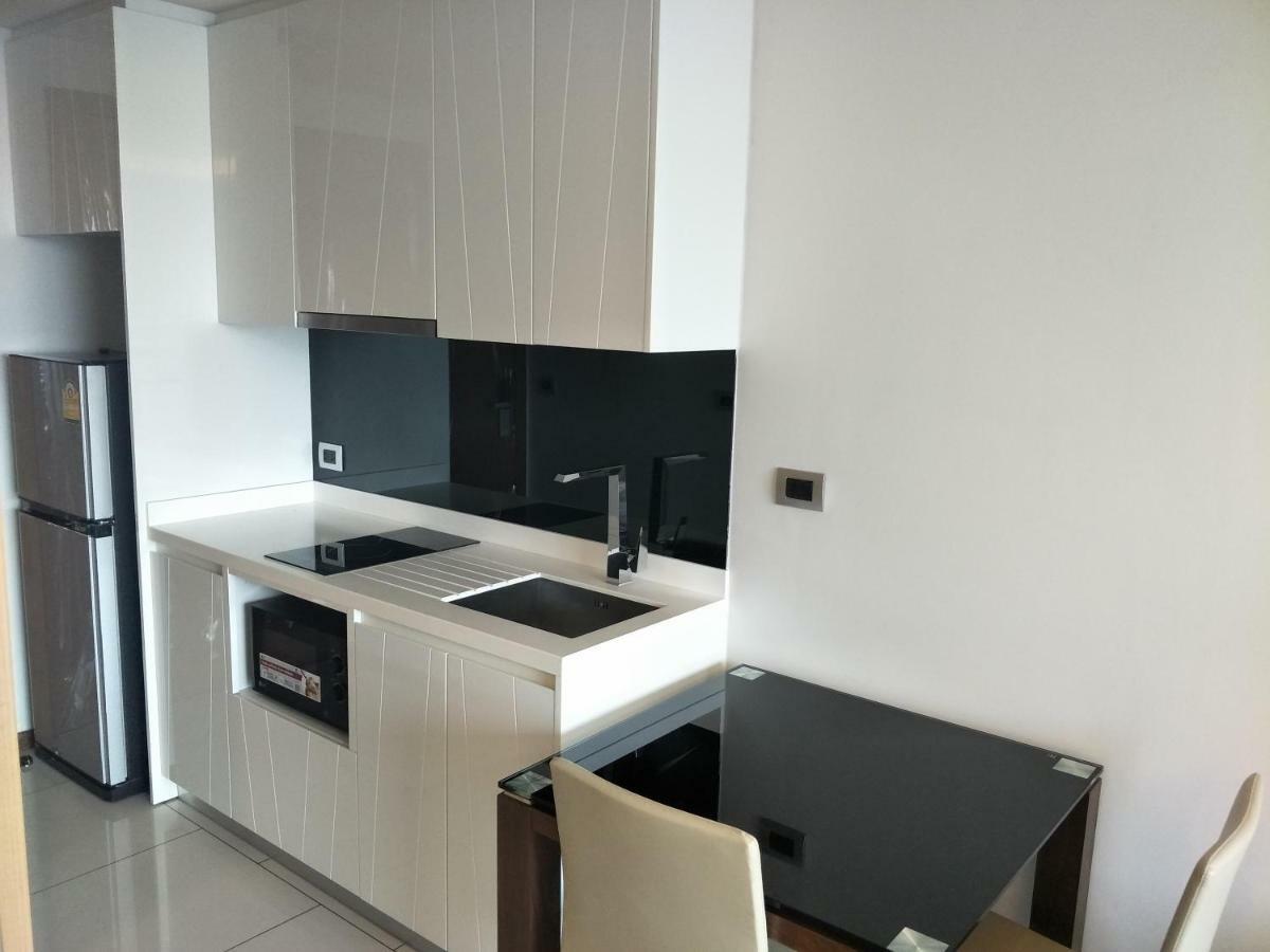 The Peak Towers Apartment