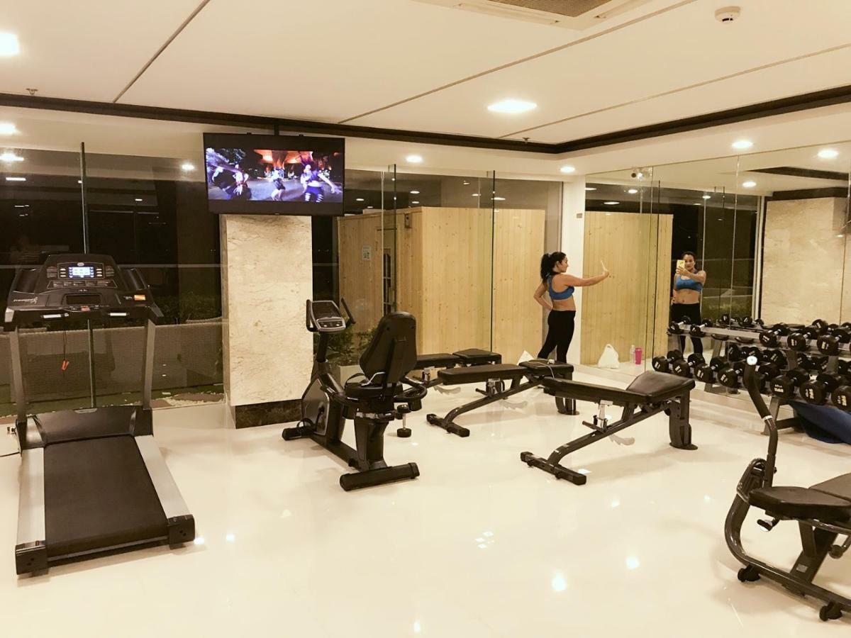 The Peak Towers Apartment