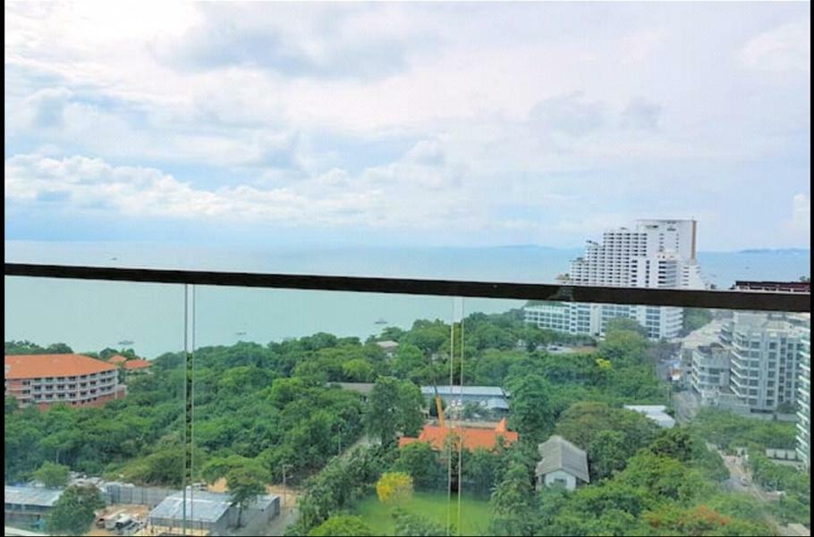 The Peak Towers Apartment
