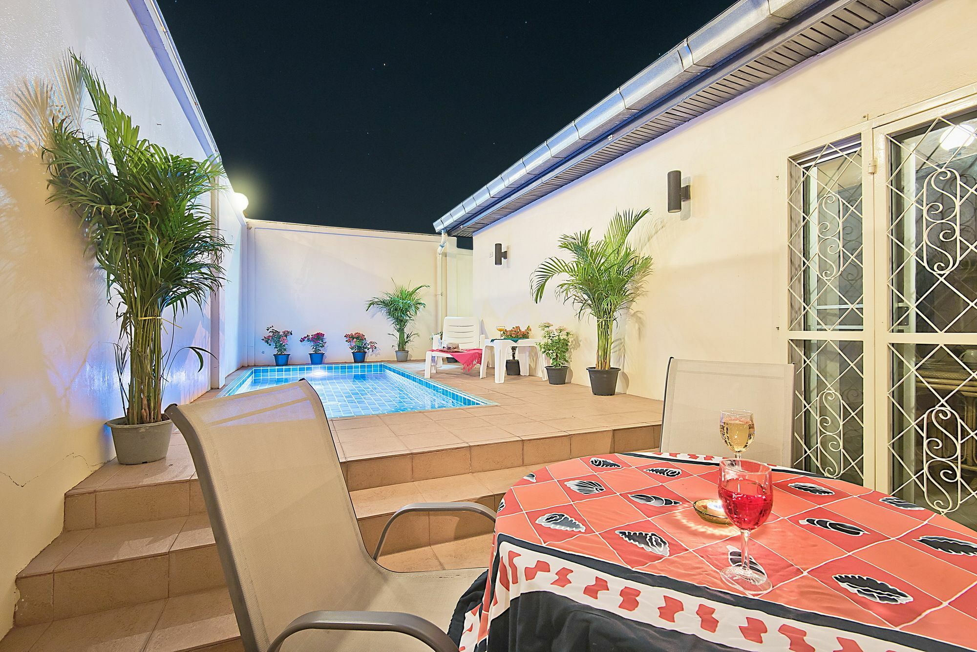 Butterfly Garden Boutique Residences: Luxury & With Full Amenities 3* Pattaya