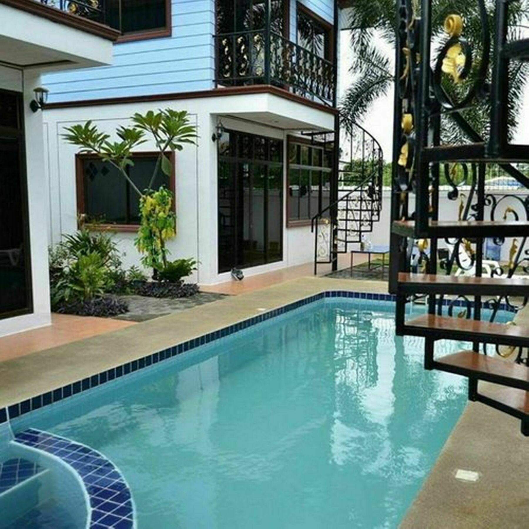 Baanfa Jomtien Villa *