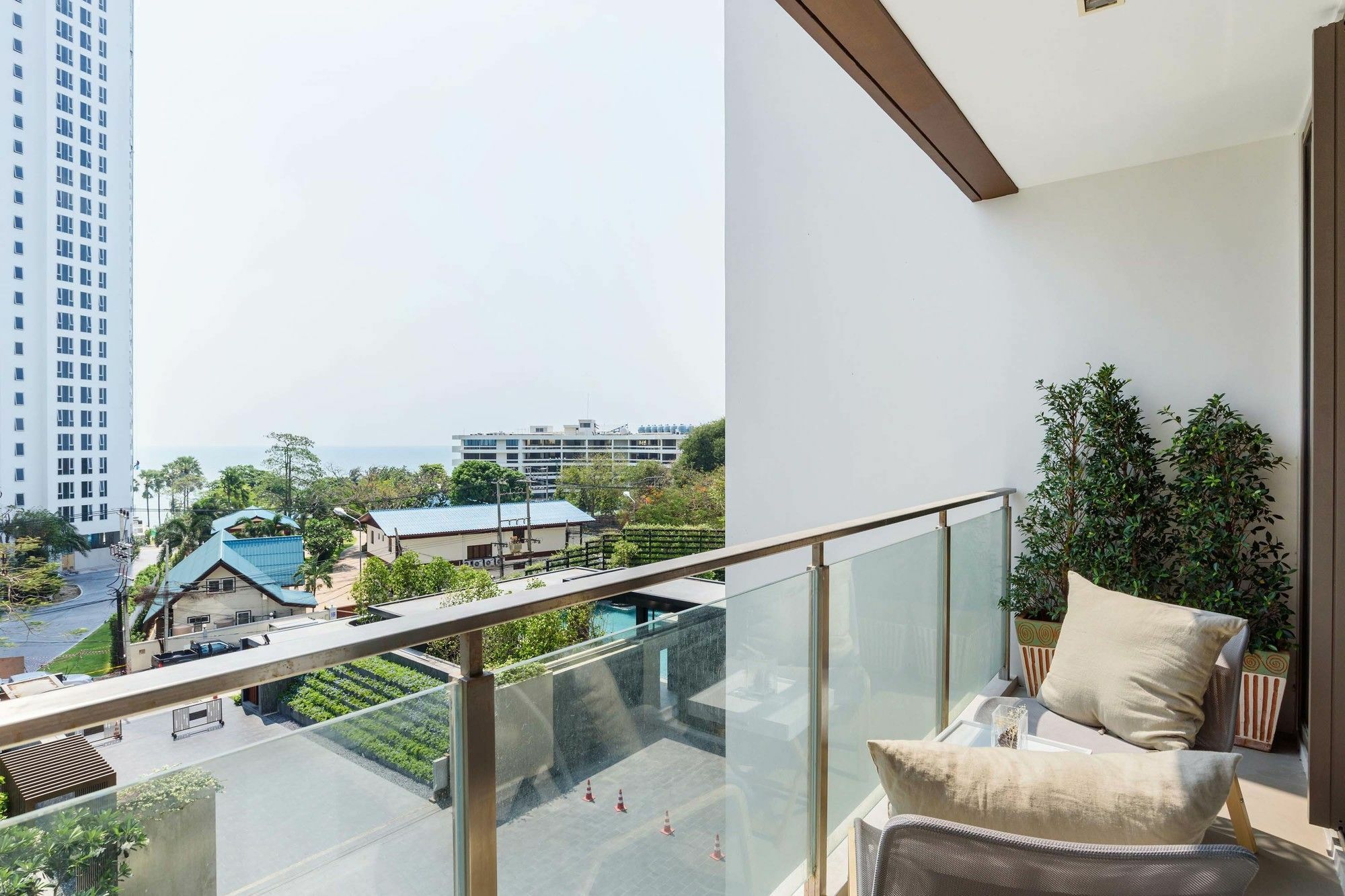 Apartment Baan Plai Haad @