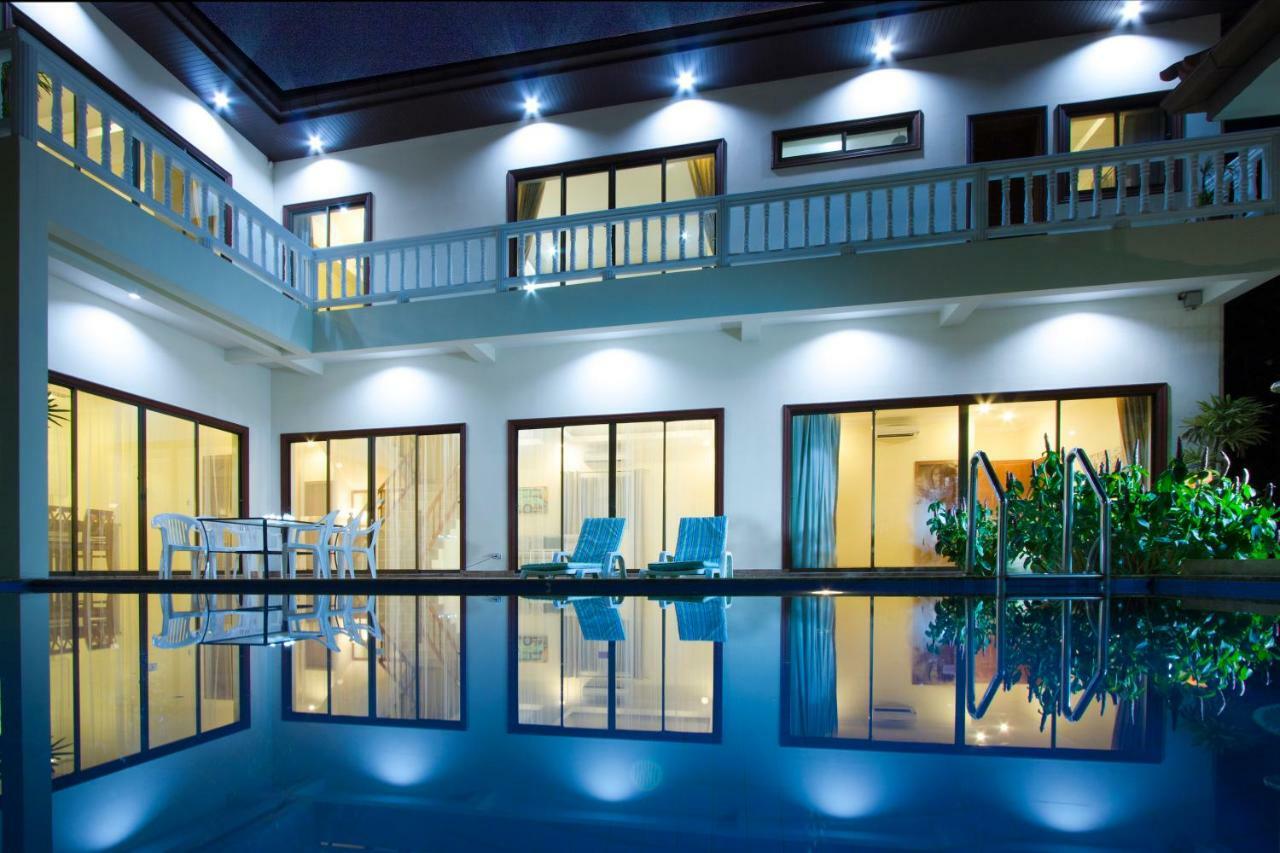 Villa Avoca Pool