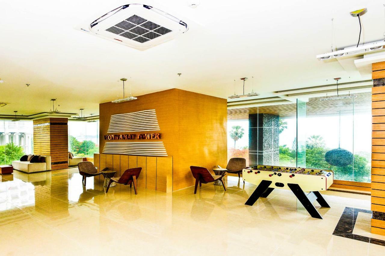 Wongamat Tower Condominium *